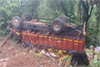 Bantwal: Labourer dies as rice transporting lorry overturns